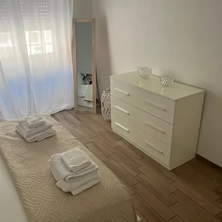 Loverhome 10 Apartment *