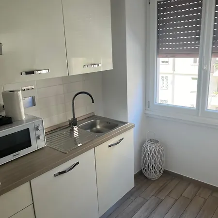 Loverhome 7 E 10