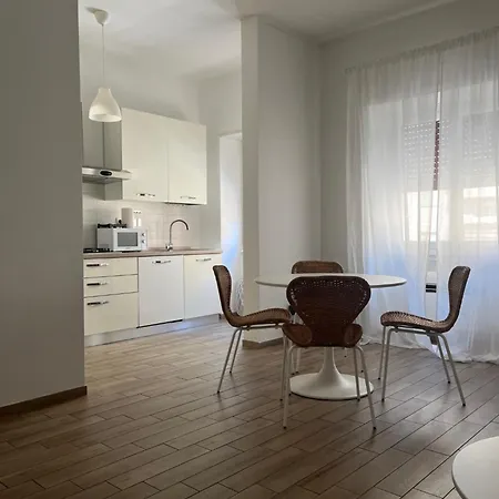 Loverhome 7 E 10 * Rome