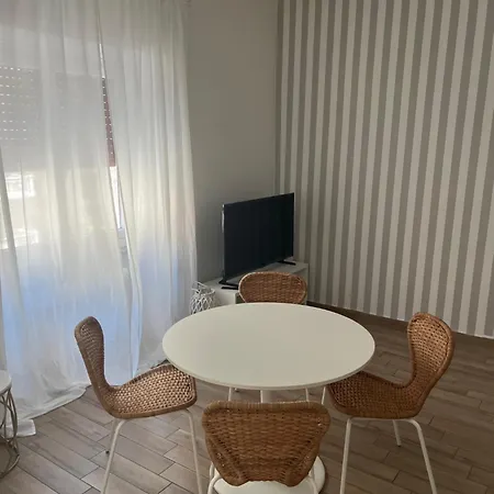 Loverhome 7 E 10 Apartment