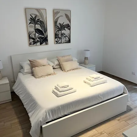 Loverhome 10 * Roma