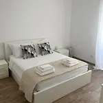 Loverhome 10 * רומא