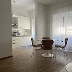 Loverhome 10 * רומא